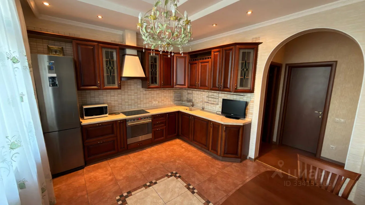 2-комн. квартира, 90 м², 6/10 этаж