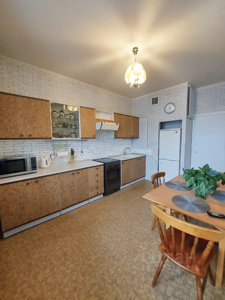 3-комн. квартира, 80 м², 3/14 этаж
