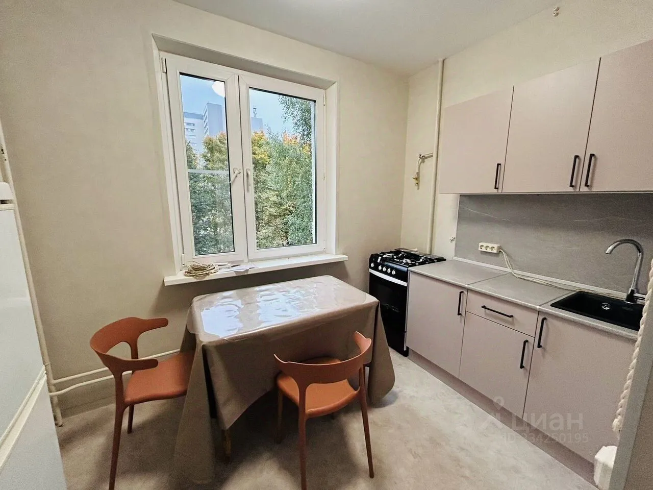 1-комн. квартира, 40 м², 4/12 этаж