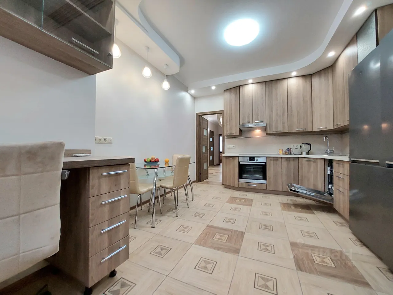 2-комн. квартира, 75 м², 10/18 этаж