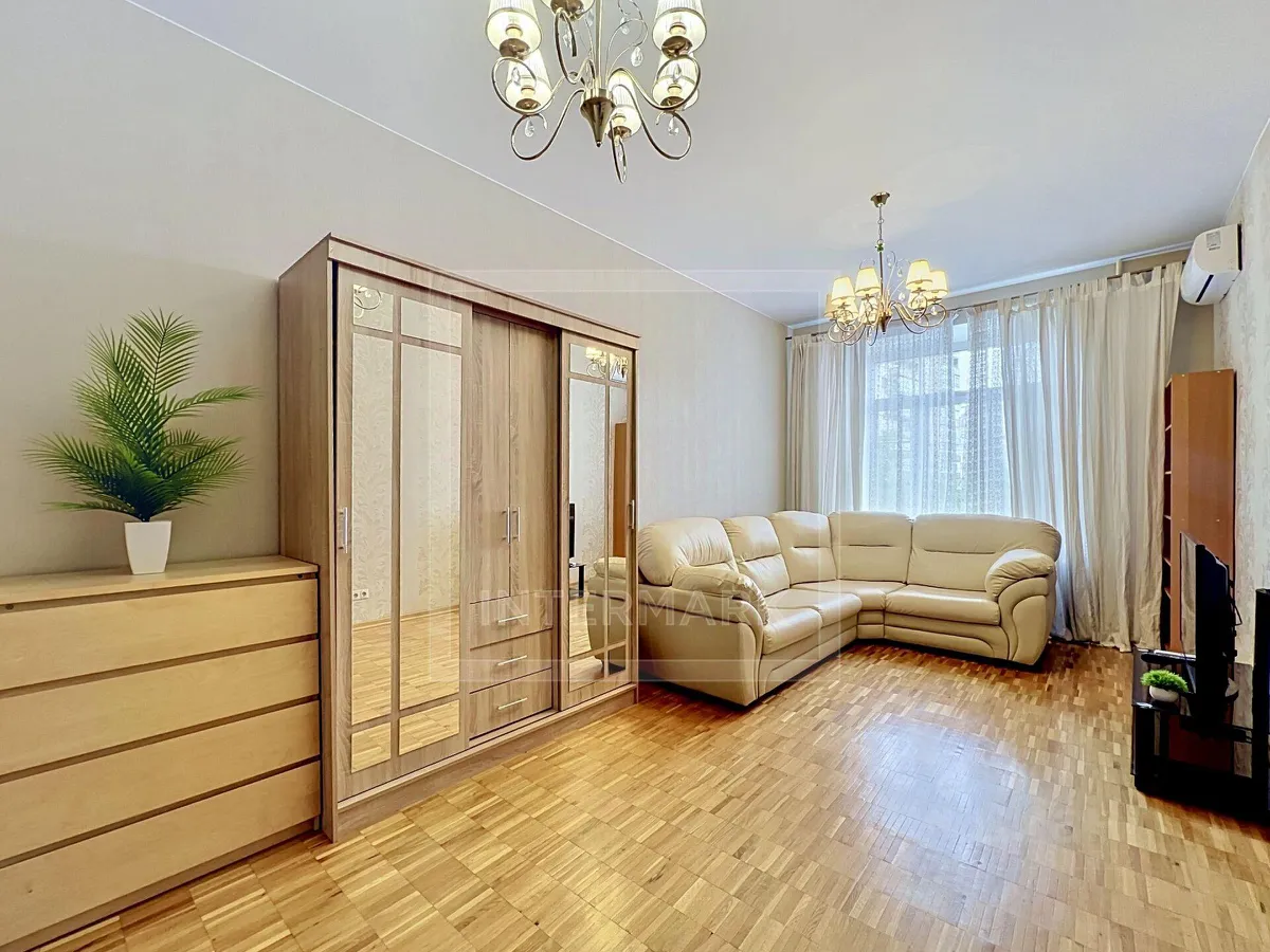 3-комн. квартира, 86 м², 6/6 этаж
