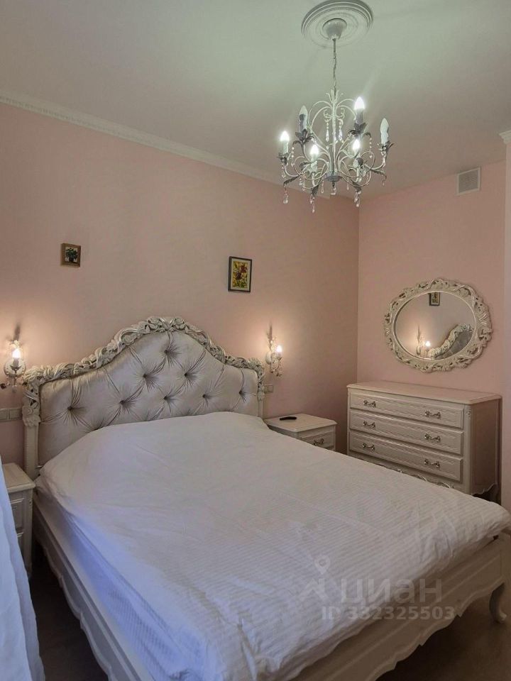 2-комн. квартира, 71 м², 4/24 этаж