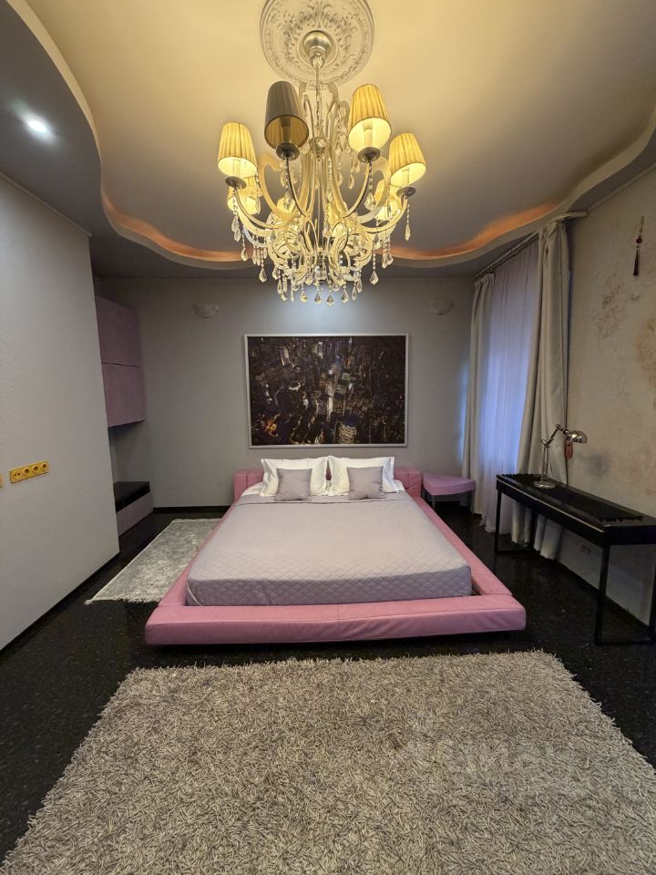 3-комн. квартира, 95 м², 2/5 этаж