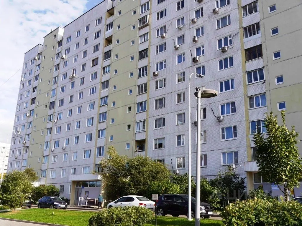 2-комн. квартира, 52 м², 6/12 этаж
