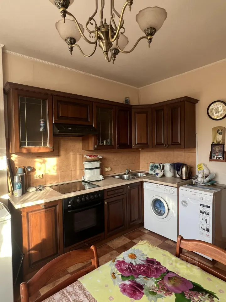 2-комн. квартира, 60,3 м², 3/17 этаж