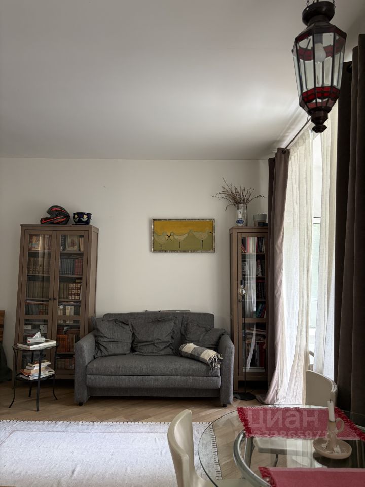 Студия, 39 м², 2/10 этаж