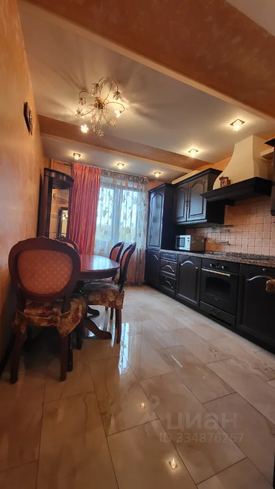 3-комн. квартира, 84 м², 4/17 этаж
