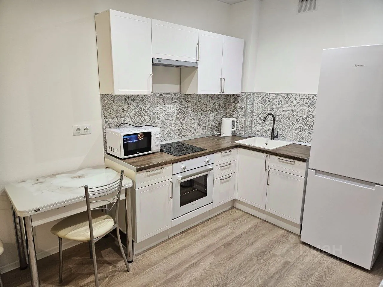 2-комн. квартира, 41 м², 20/33 этаж