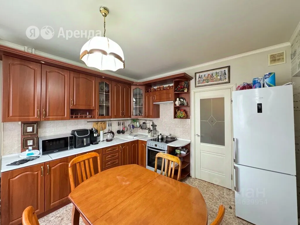 2-комн. квартира, 59 м², 10/17 этаж