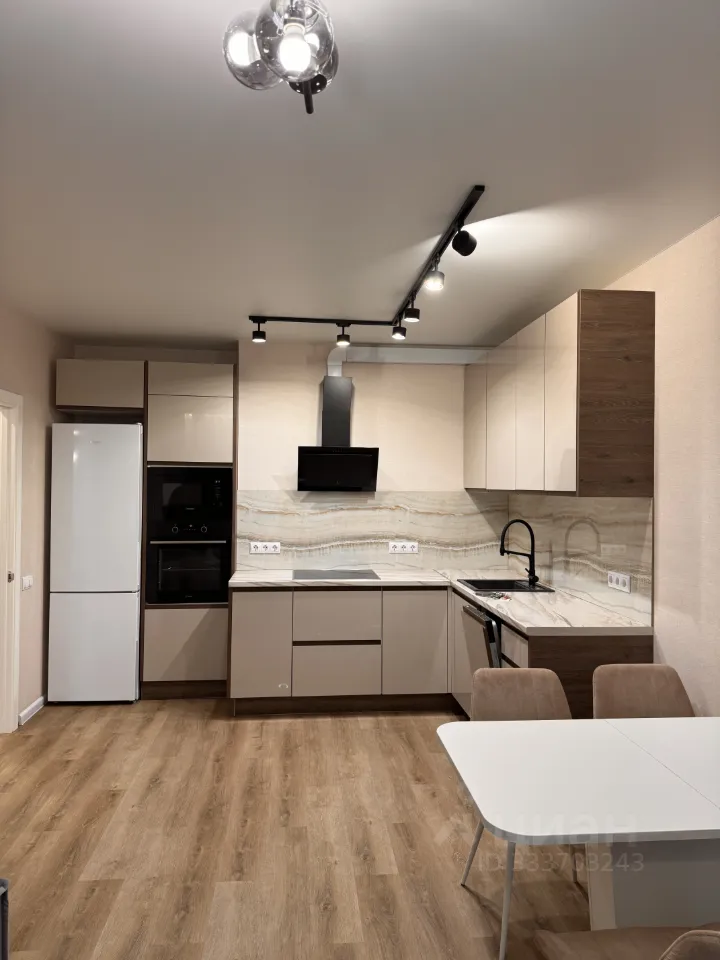 2-комн. квартира, 69 м², 2/17 этаж