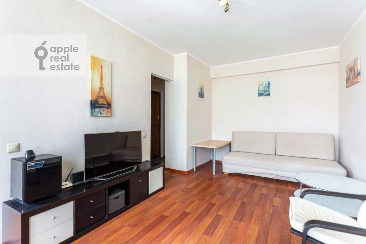 2-комн. квартира, 43 м², 5/8 этаж