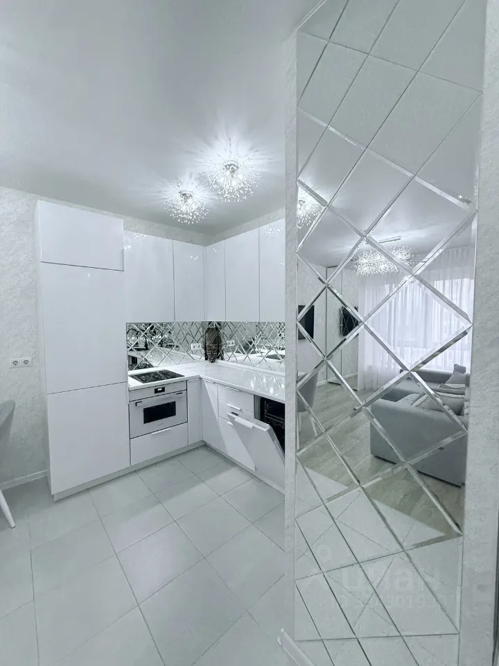 2-комн. квартира, 35,1 м², 18/23 этаж