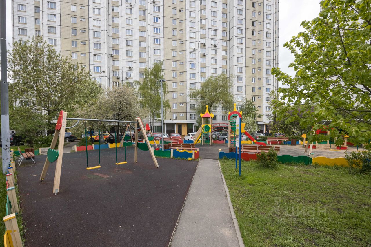 2-комн. квартира, 51,7 м², 14/17 этаж