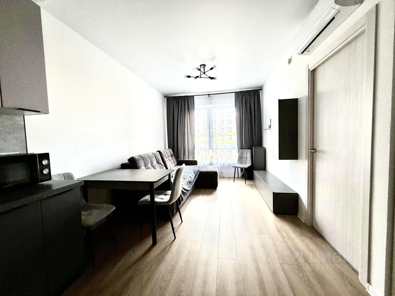 2-комн. квартира, 40 м², 8/25 этаж