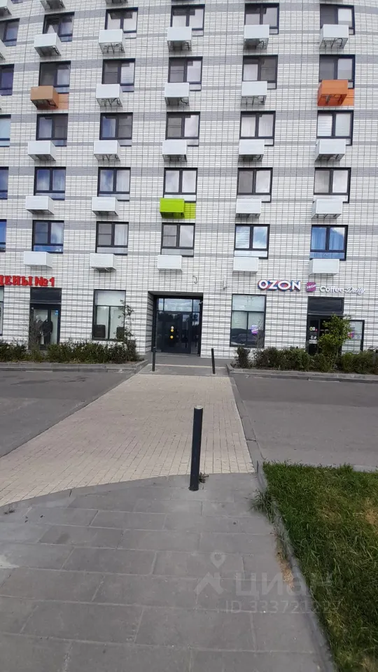 2-комн. квартира, 62 м², 12/17 этаж