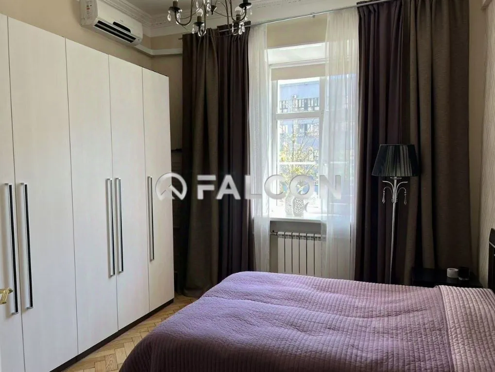 2-комн. квартира, 53 м², 2/8 этаж