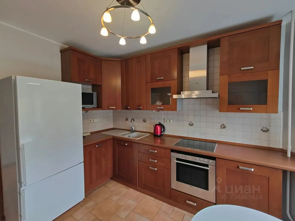 2-комн. квартира, 52 м², 4/17 этаж