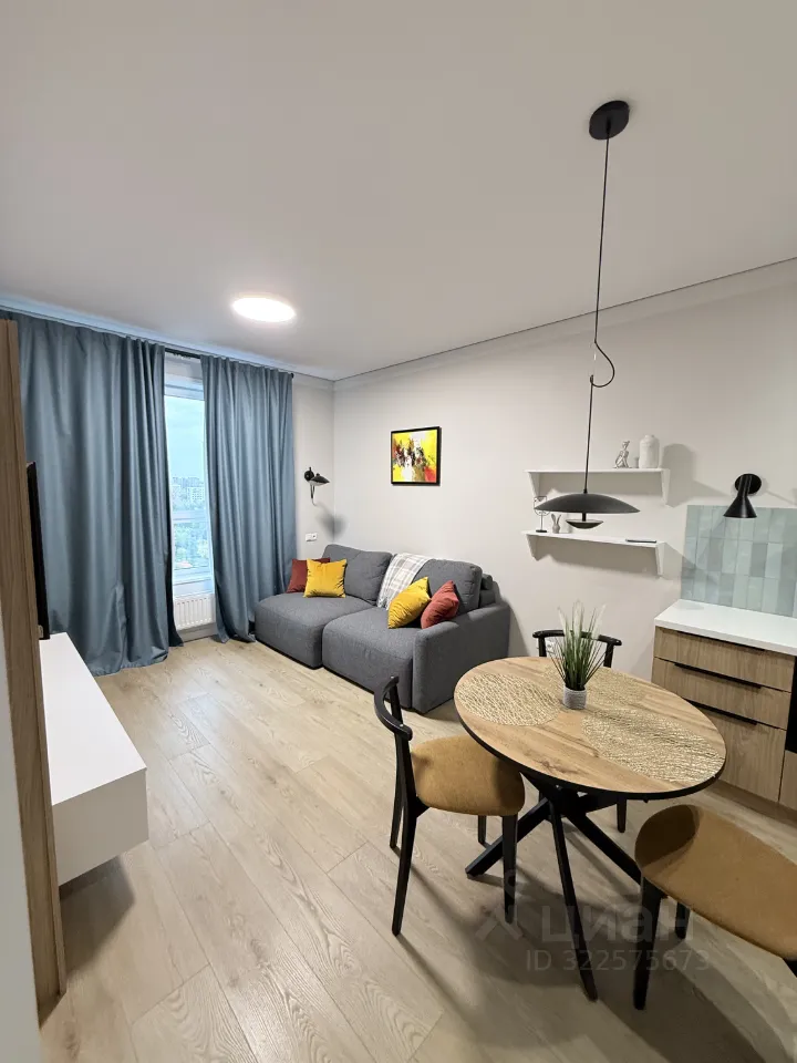 2-комн. квартира, 42,2 м², 14/18 этаж