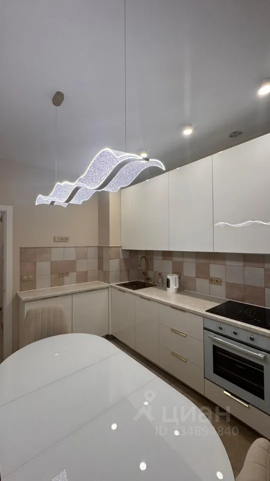 2-комн. квартира, 61 м², 4/22 этаж