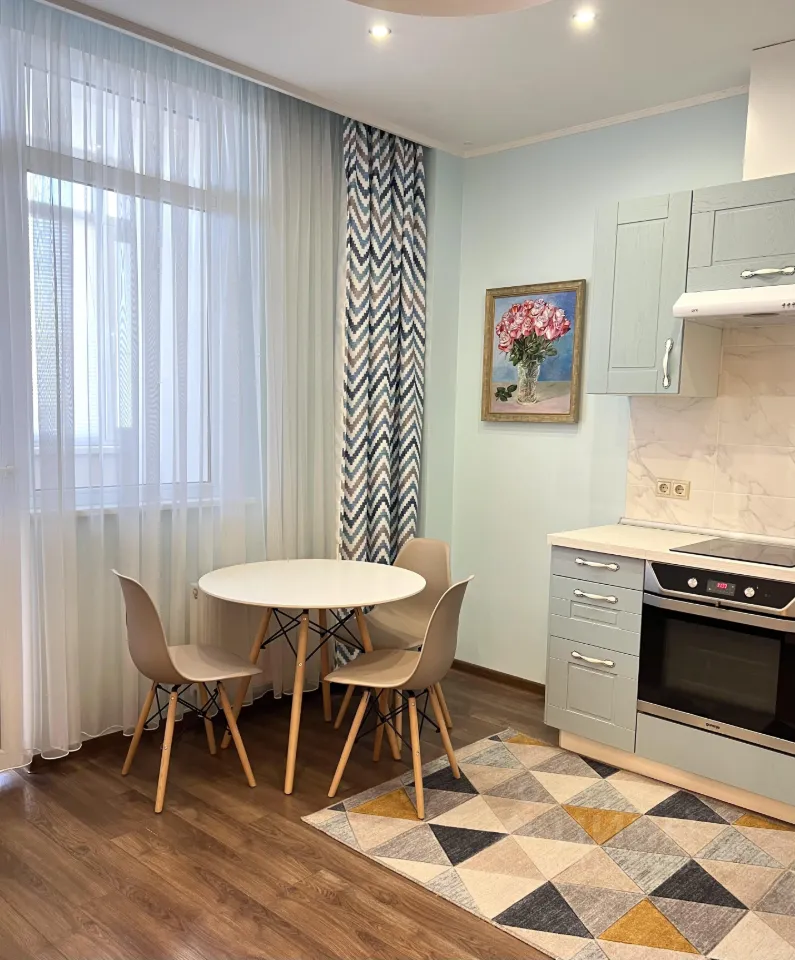 2-комн. квартира, 46 м², 30/32 этаж