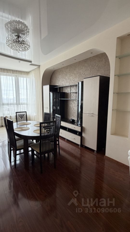 2-комн. квартира, 105 м², 24/32 этаж