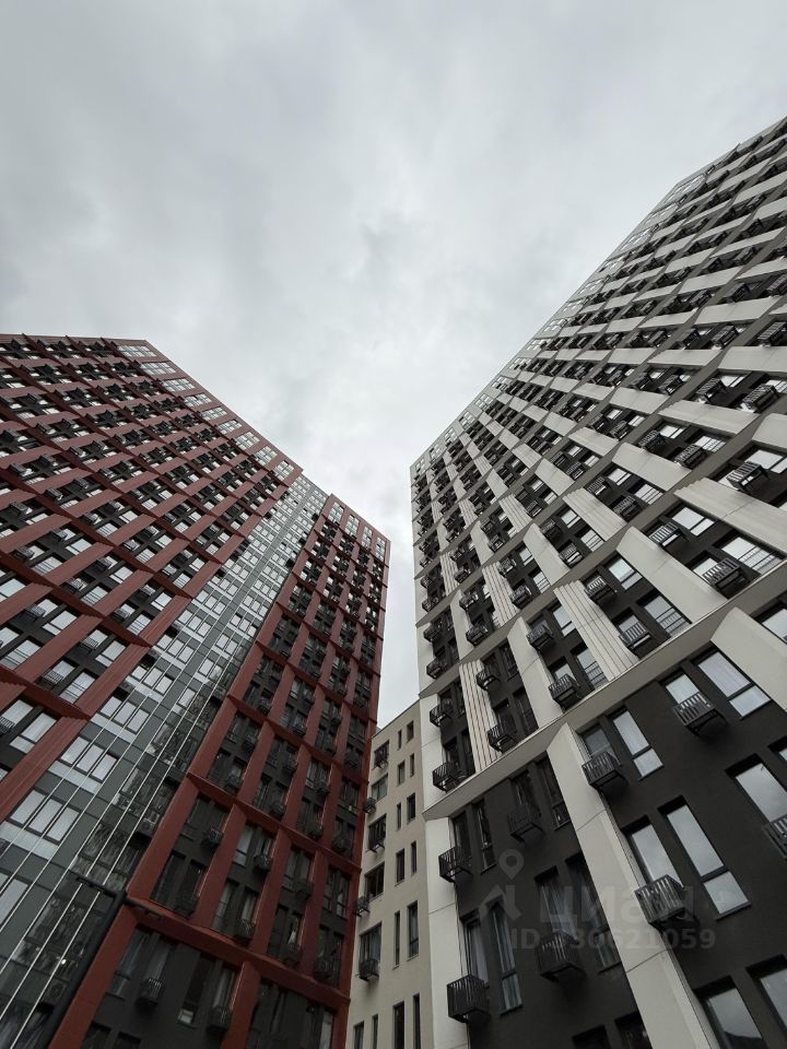 3-комн. квартира, 55 м², 18/24 этаж