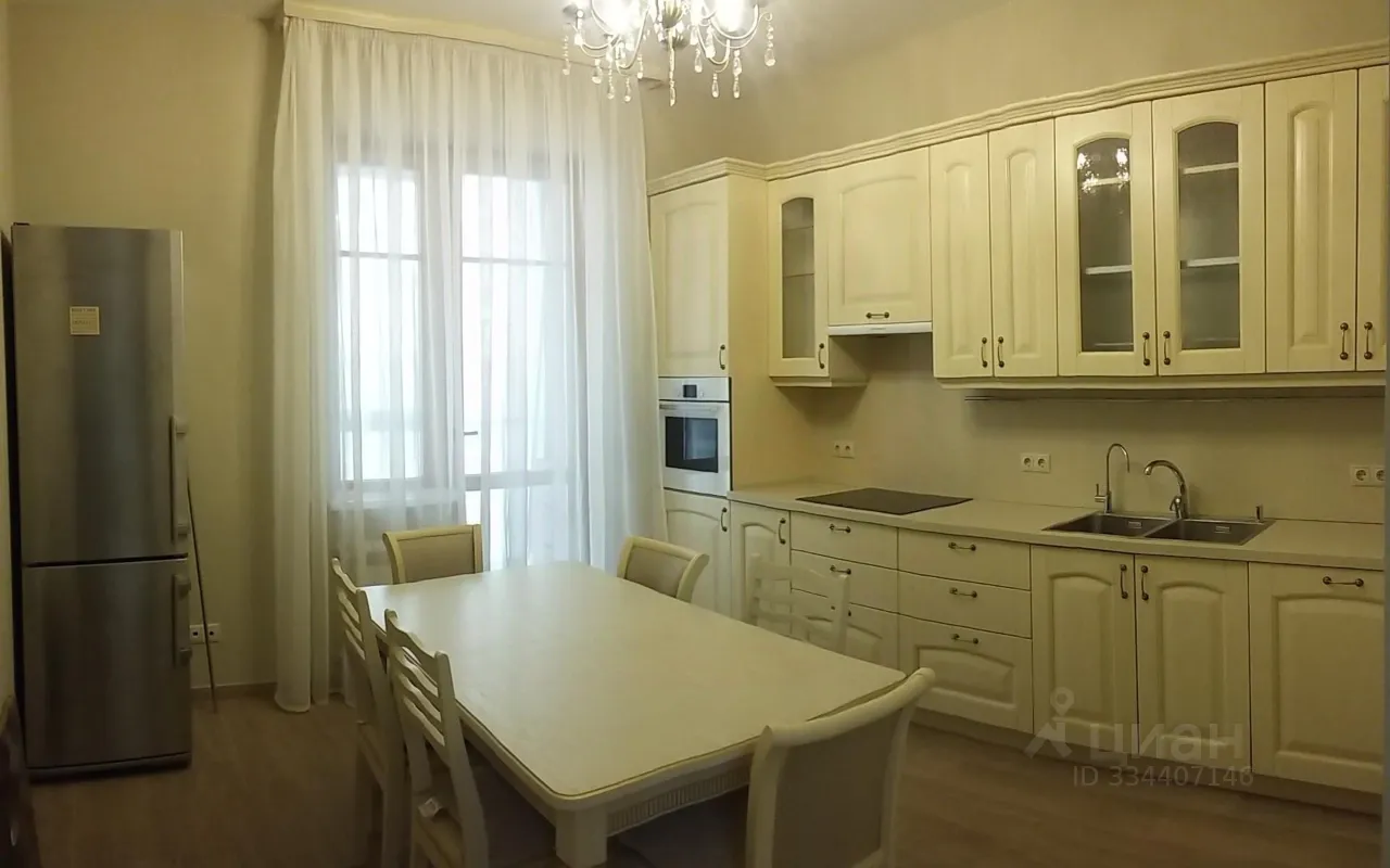 3-комн. квартира, 127 м², 8/20 этаж