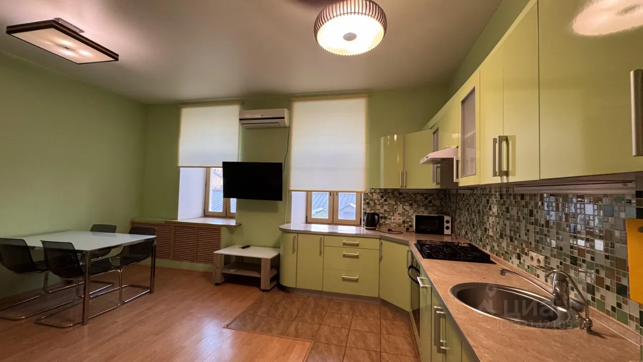 3-комн. квартира, 90 м², 5/8 этаж