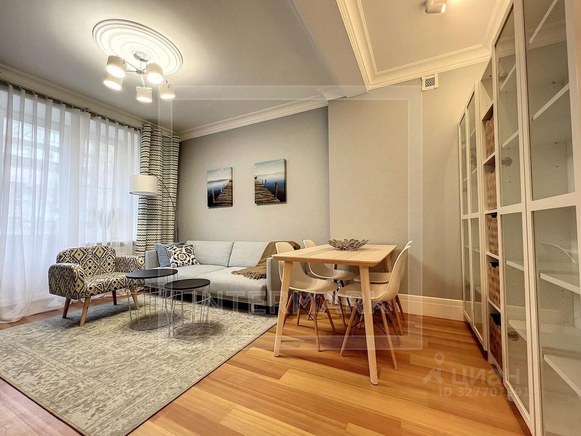 2-комн. квартира, 55 м², 3/6 этаж