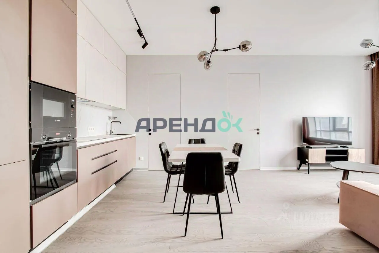 3-комн. квартира, 80 м², 17/25 этаж