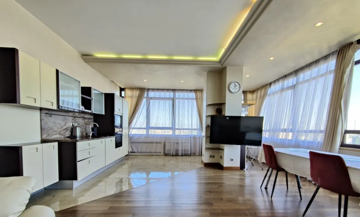 3-комн. квартира, 120 м², 23/28 этаж