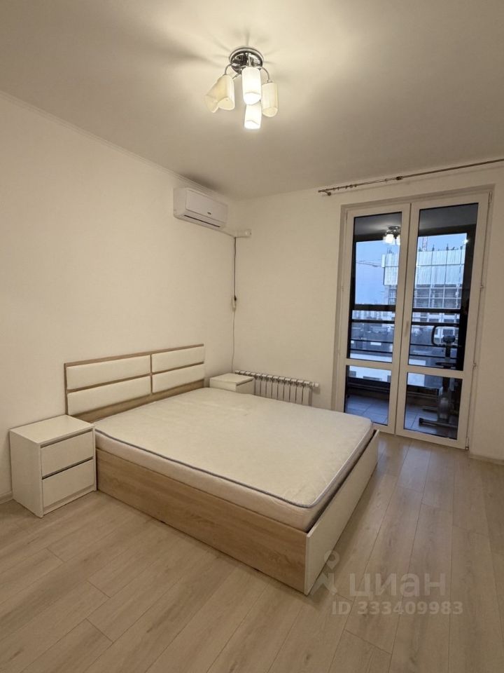 2-комн. квартира, 67 м², 14/22 этаж
