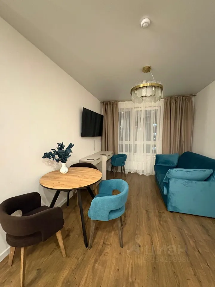 2-комн. квартира, 37 м², 28/32 этаж