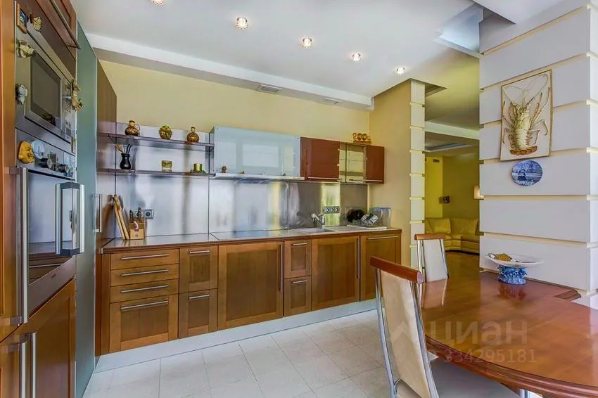 3-комн. квартира, 120 м², 2/30 этаж