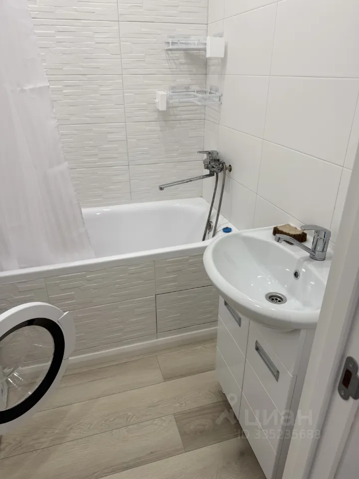 2-комн. квартира, 54 м², 1/17 этаж
