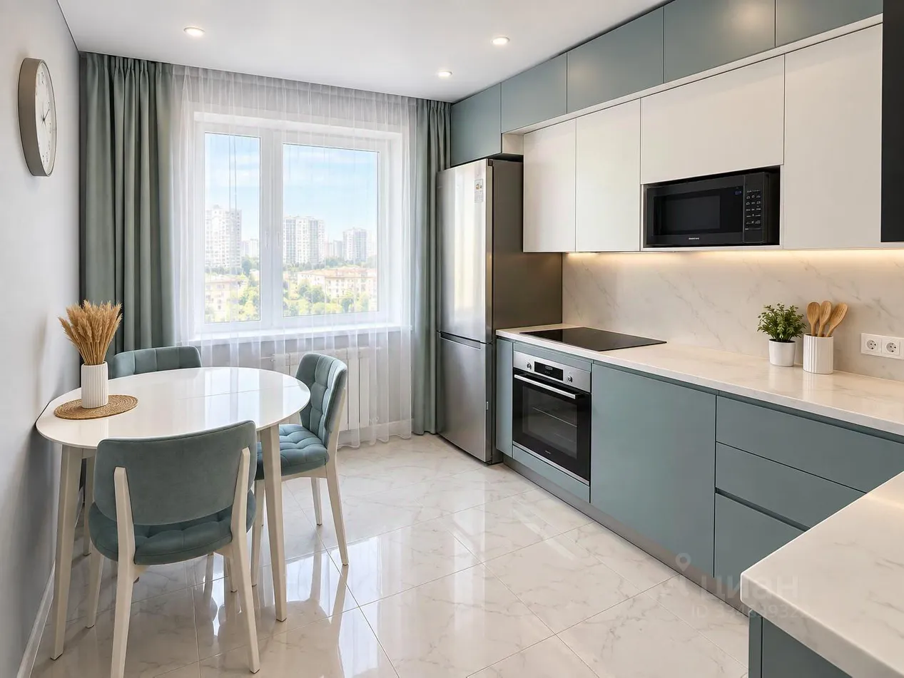 2-комн. квартира, 52 м², 14/17 этаж