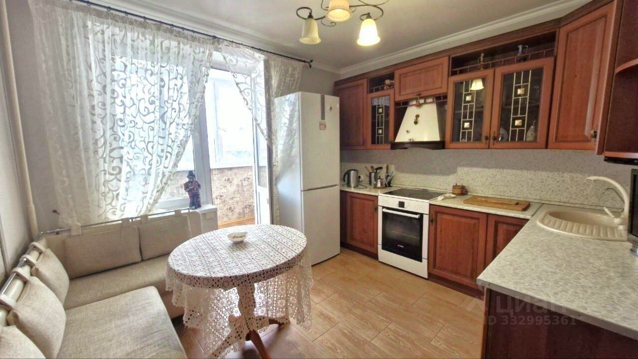 1-комн. квартира, 42 м², 10/17 этаж