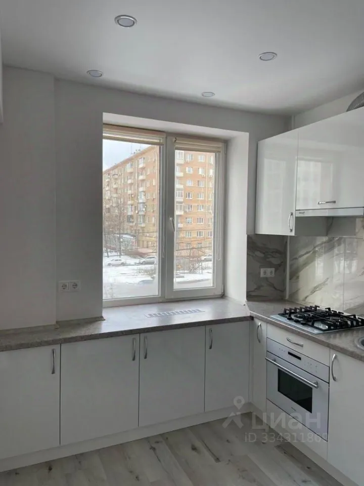 2-комн. квартира, 46 м², 3/5 этаж