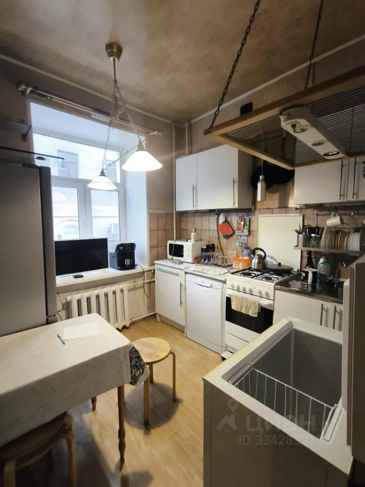 3-комн. квартира, 74 м², 2/5 этаж