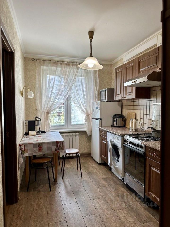 2-комн. квартира, 42 м², 4/9 этаж