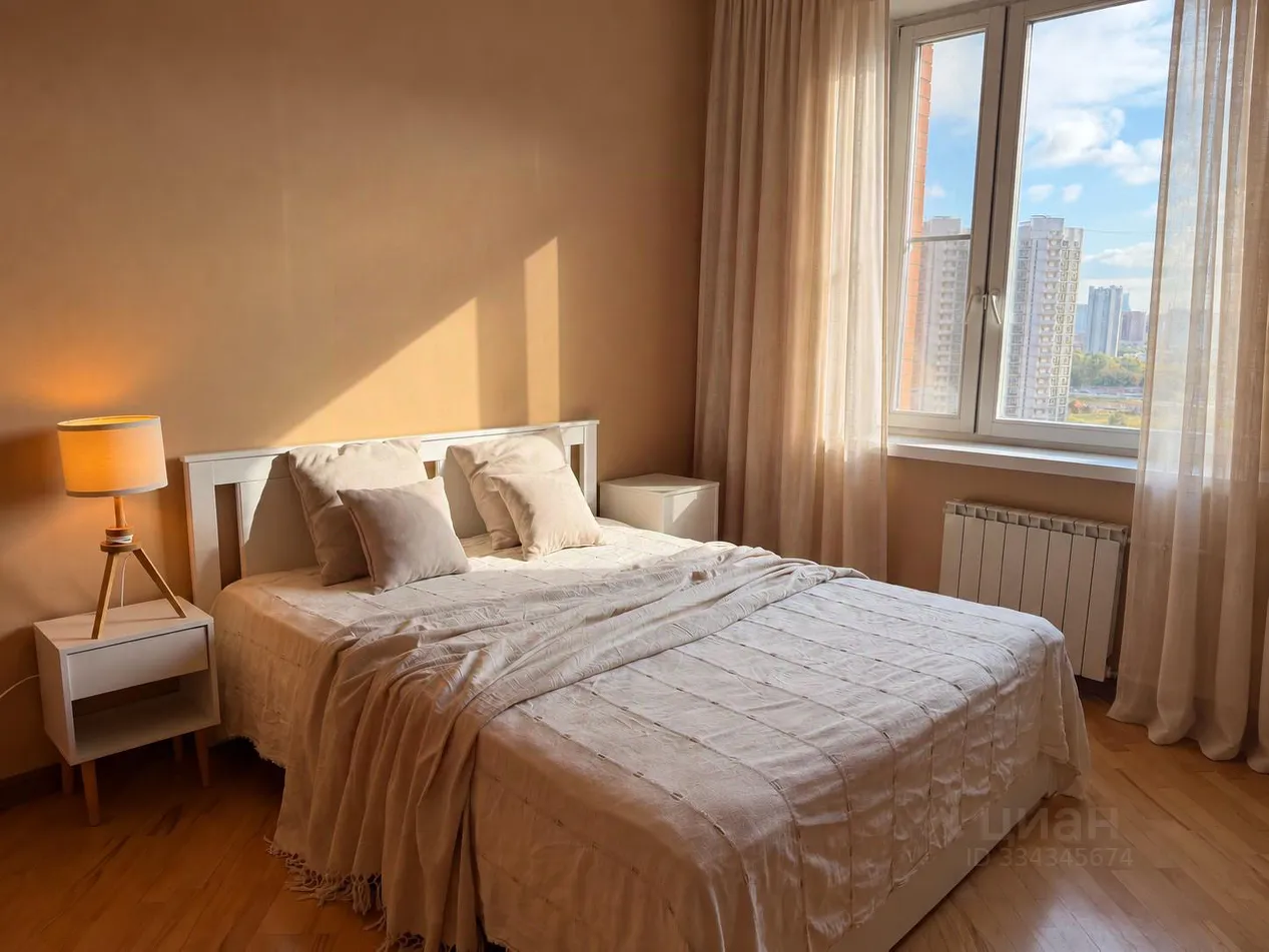 2-комн. квартира, 70 м², 12/17 этаж