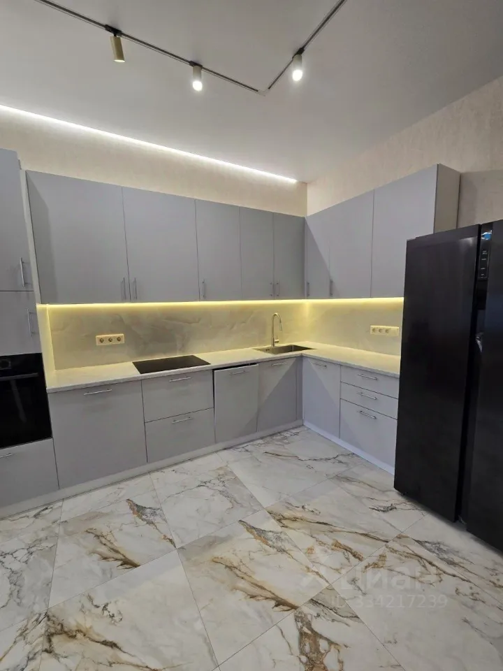 2-комн. квартира, 68 м², 11/18 этаж