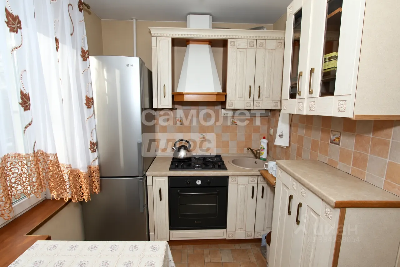 2-комн. квартира, 46 м², 3/9 этаж