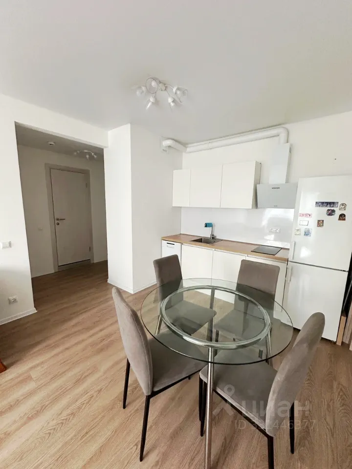 2-комн. квартира, 39,8 м², 3/34 этаж