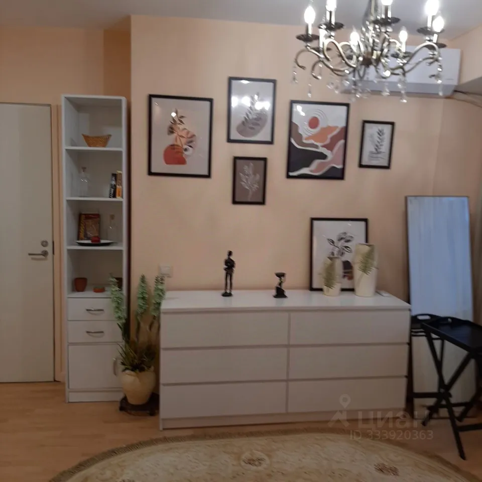 2-комн. квартира, 42 м², 3/17 этаж