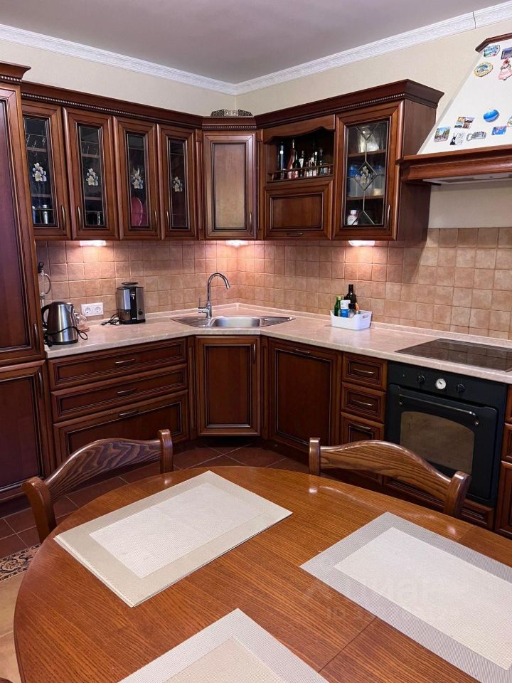 2-комн. квартира, 73 м², 10/16 этаж