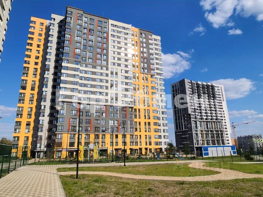 2-комн. квартира, 53 м², 10/23 этаж