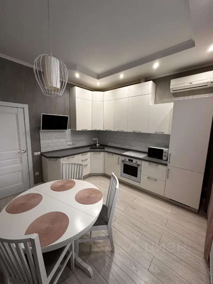 2-комн. квартира, 60,2 м², 3/21 этаж