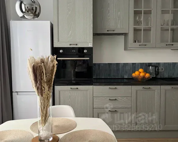 1-комн. квартира, 33,3 м², 13/25 этаж