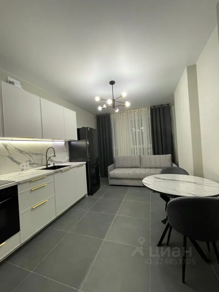 2-комн. квартира, 44 м², 10/21 этаж